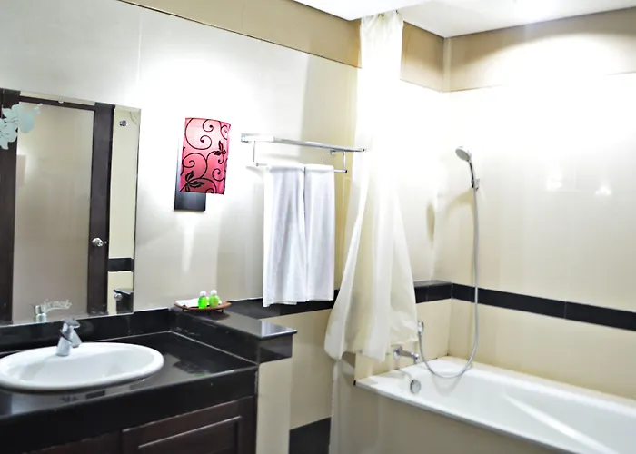 Nirmala & Convention Centre デンパサール